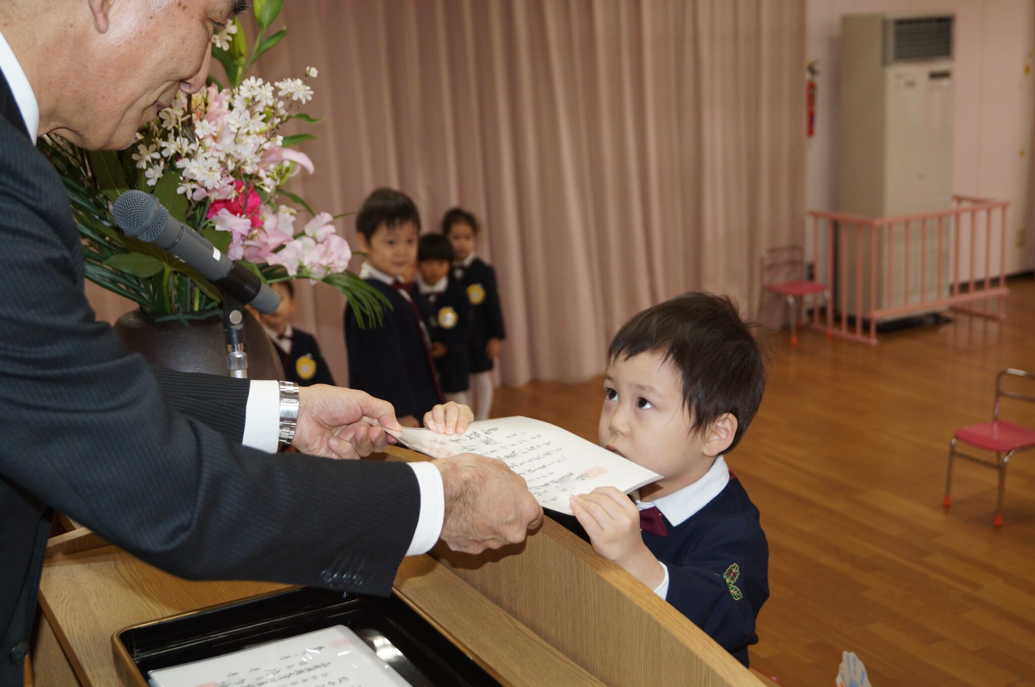今日は修業式 令和4年度終わりました ひよこ・年少・年中さん | 函館短期大学付属幼稚園